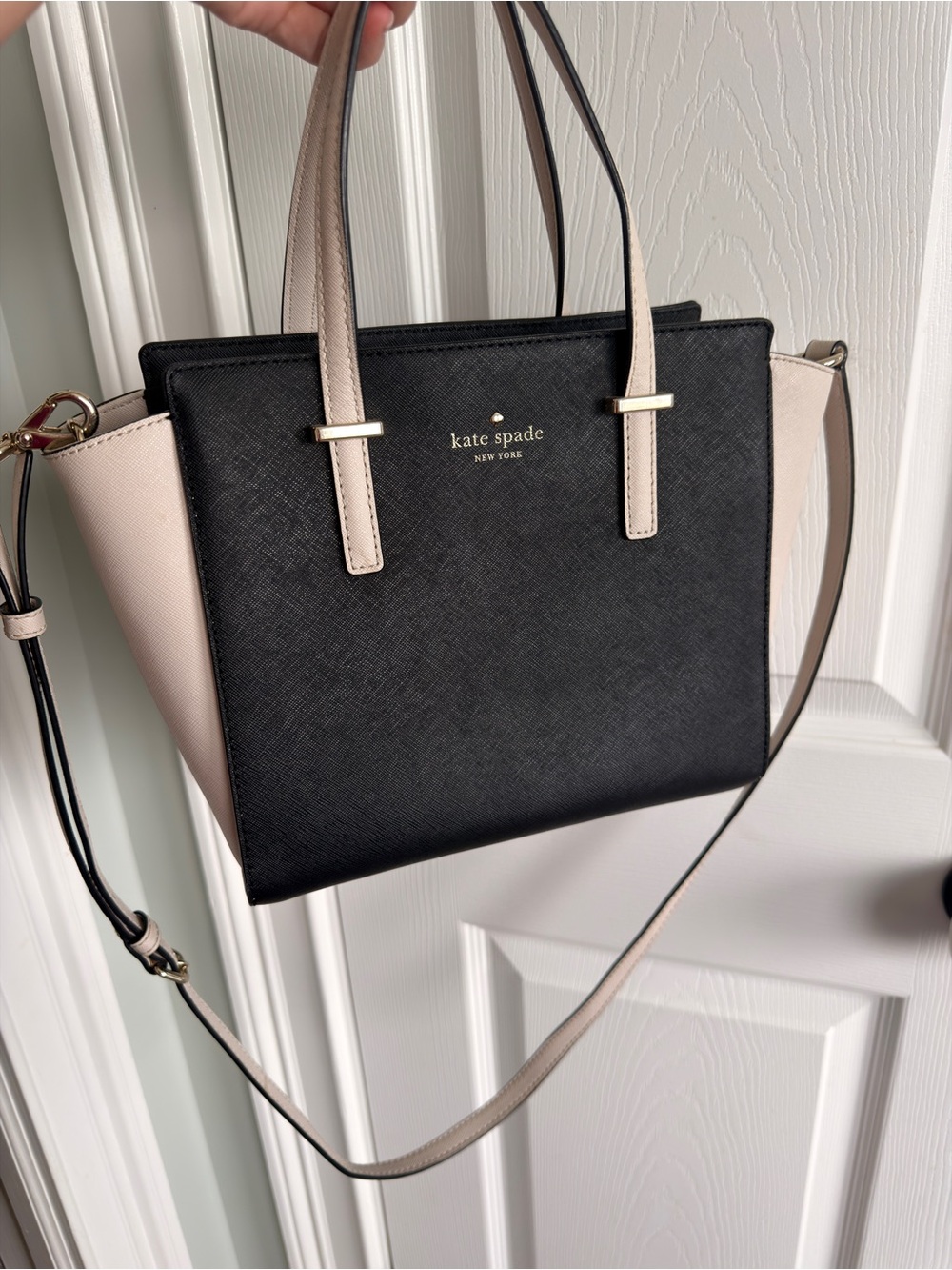 Kate Spade Cedar Street Small Hayden Handbag Purse